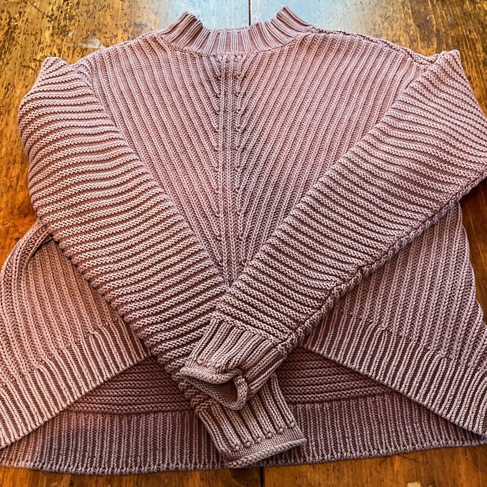 Lucky Brand striped V neck line  classic sweater purple color euc